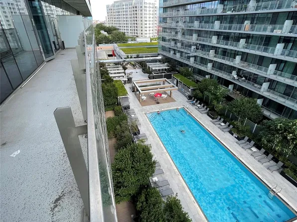 131-05 40th Road #15M, Flushing, NY 11354