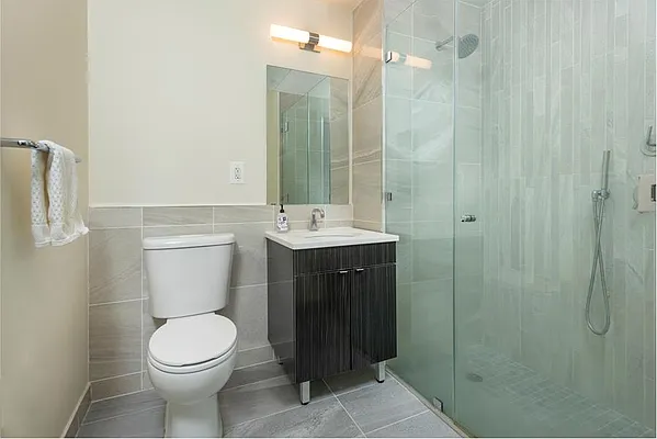 Rented by Douglas Elliman | media 15