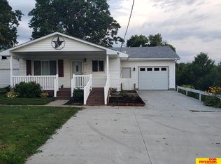 211 E Canfield St, Coleridge, NE 68727