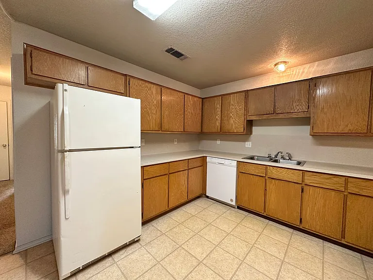2604 Alma Dr — Photo 11