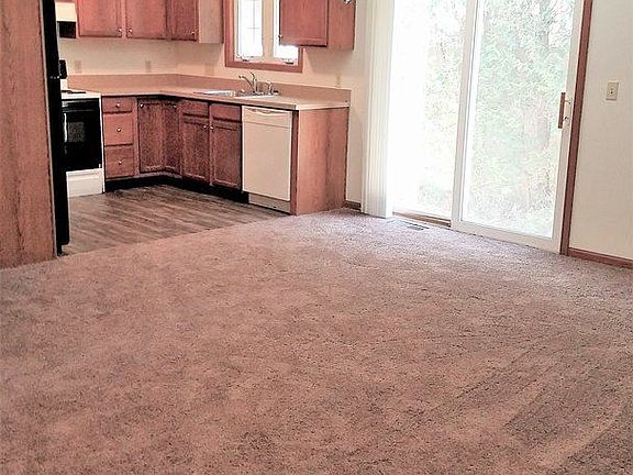 3rd image of 3927 Long Dr APT B