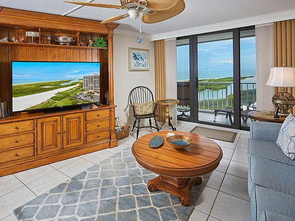 5th image of 320 Seaview Ct APT 1708