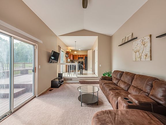 5th image of 37671 N Butler Cir