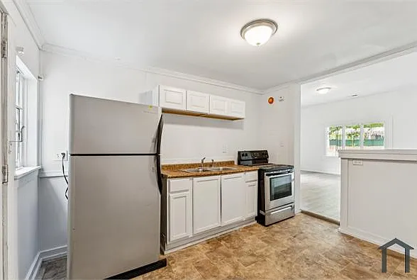 3 bed, 820 sqft, $900 — Photo 4