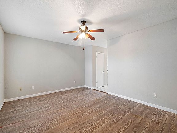 3rd image of 1927 Avenue M 1/2 APT 6