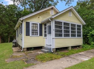 23 Anthony Dr, North Kingstown, RI 02852