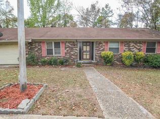 6 Timberline Dr, North Little Rock, AR 72118