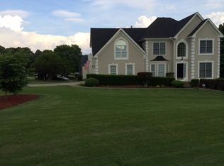 6135 Jamestown Dr, Flowery Branch, GA 30542