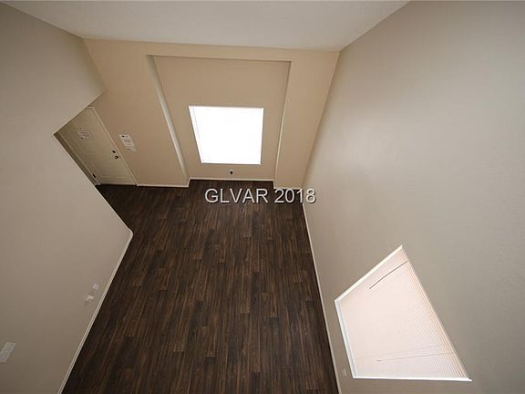 4th image of 2715 Juniper Hills Blvd