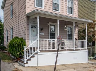 119 Pearl St, Mount Holly, NJ 08060