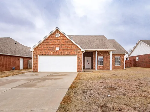 1210 E Lauren Ln, Stillwater, OK 74075