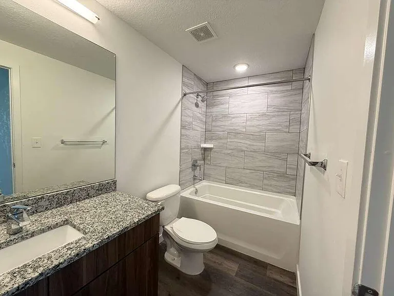 4260 Lakewood Rd #205 — Photo 32