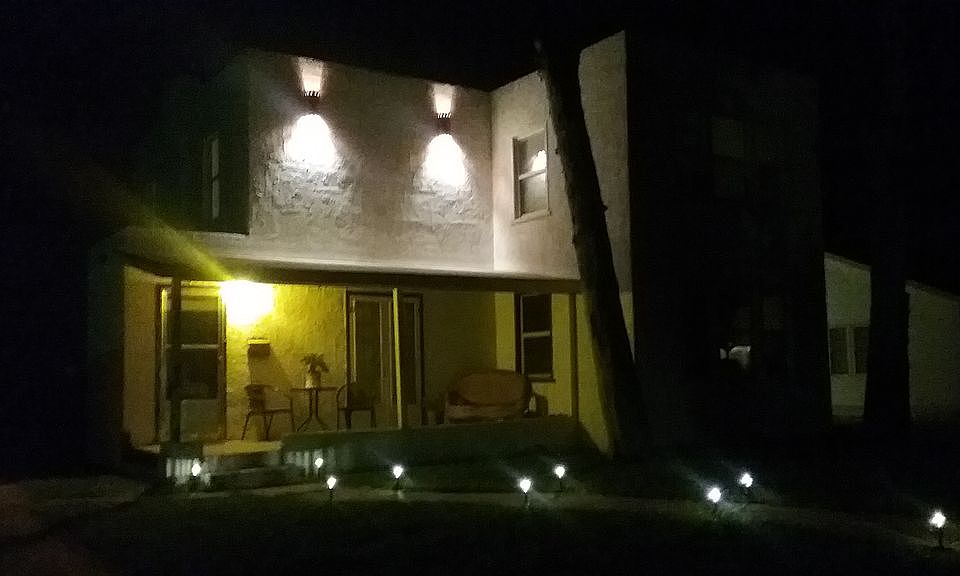 2nd image of 512 S Main Ave