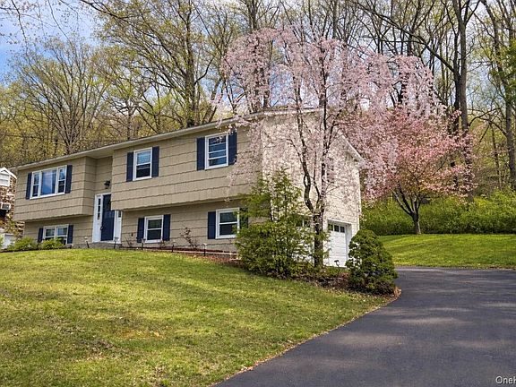 2nd image of 302 Old Haverstraw Road