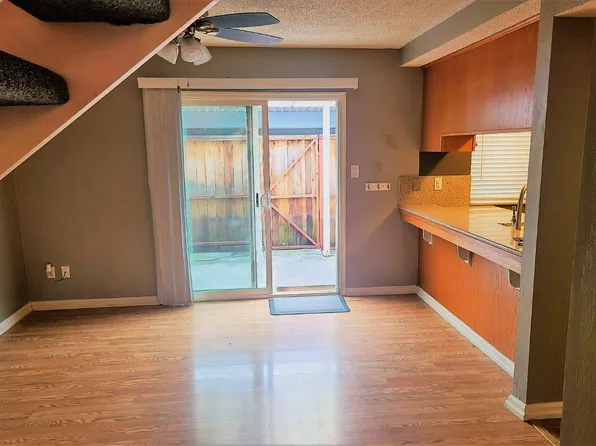 6677 Greenback Ln, Citrus Heights, CA 95621