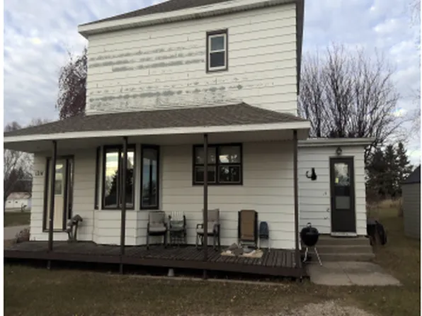 1214 3rd St, Waubun, MN 56589