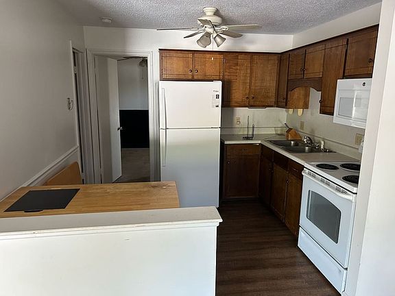 3rd image of 1347 S Main St APT E