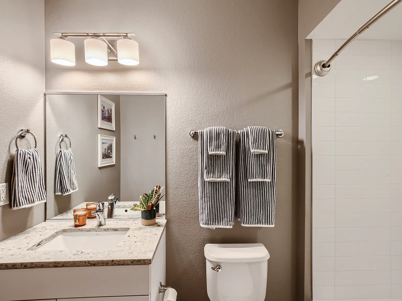 3980 Fenton Ct — Photo 3