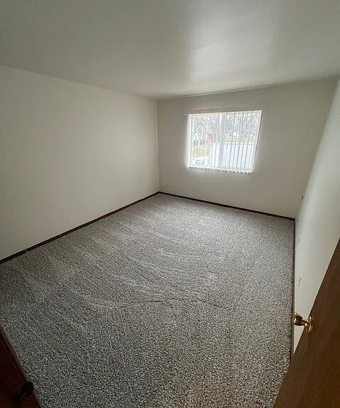 750 N Pioneer Rd — Photo 6