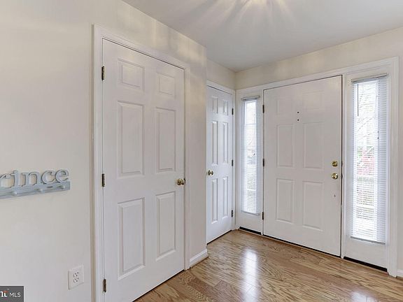 5th image of 6 Palmetto Ct
