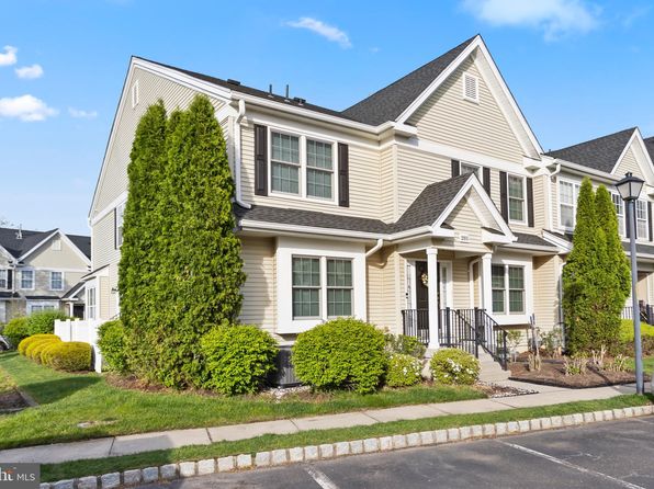 293 Brookfield Dr, Jackson, NJ 08527