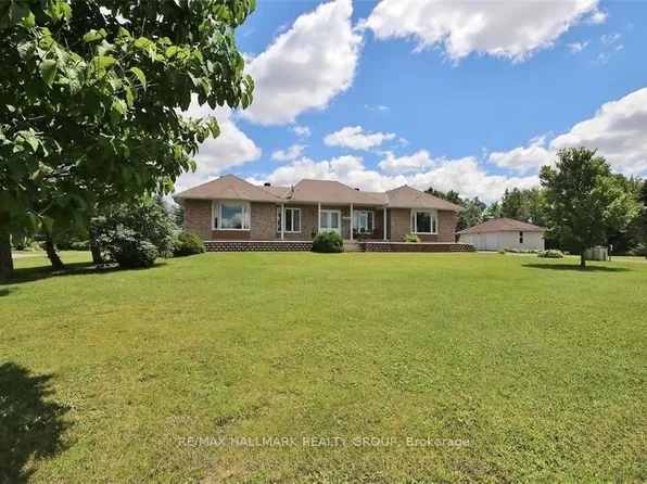 107 Bourdeau Blvd #1, The Nation, ON K0A 2M0