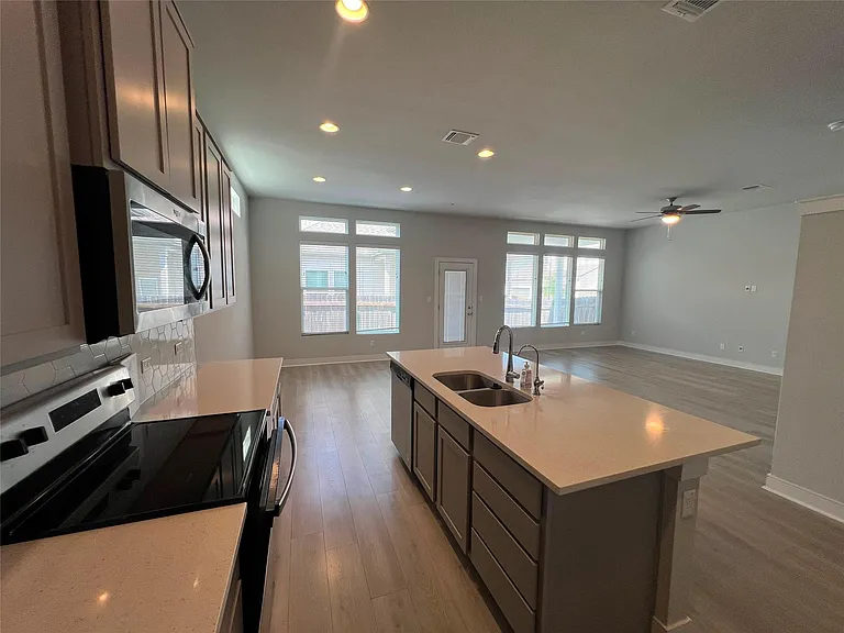 2211 Vino Dulce Dr — Photo 10