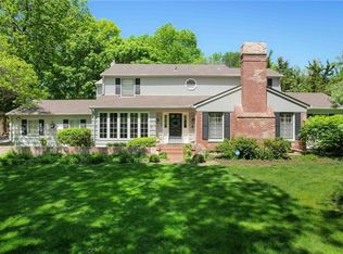 5310 W 68th St, Prairie Village, KS 66208