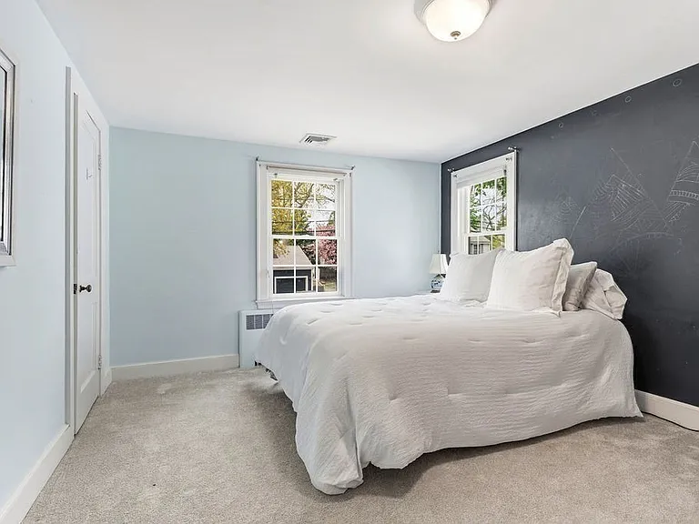 57 Douglas Rd — Photo 17