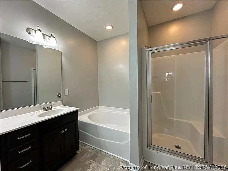 498 New Castle Ln — Photo 28