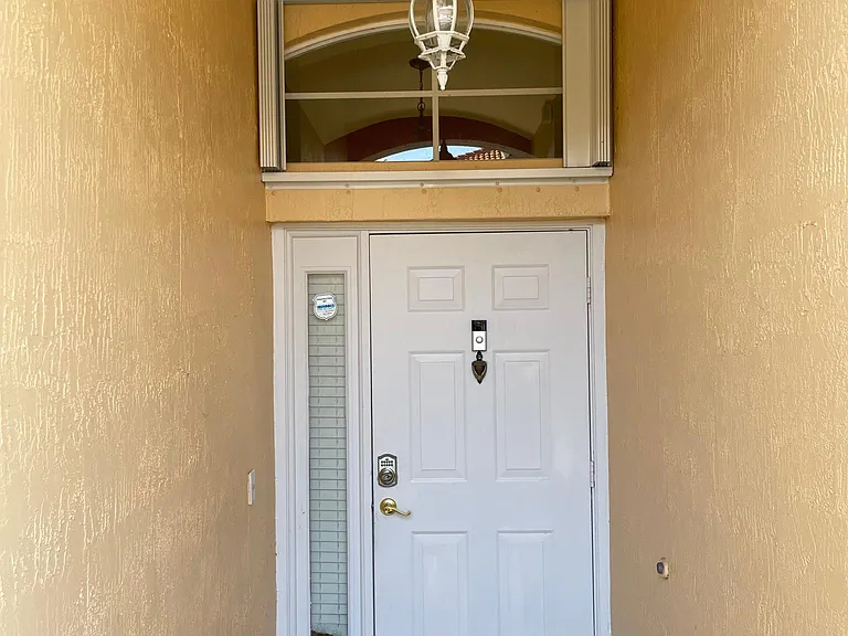 16246 SW 103rd Ter — Photo 2