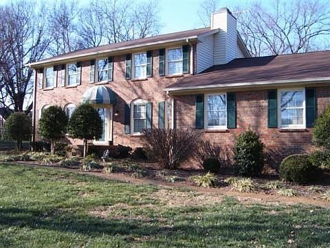 For Sale: 27 Indian Lake Court, Old Hickory, TN 37138