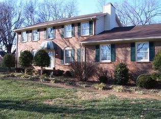 27 Indian Lake Ct, Old Hickory, TN 37138