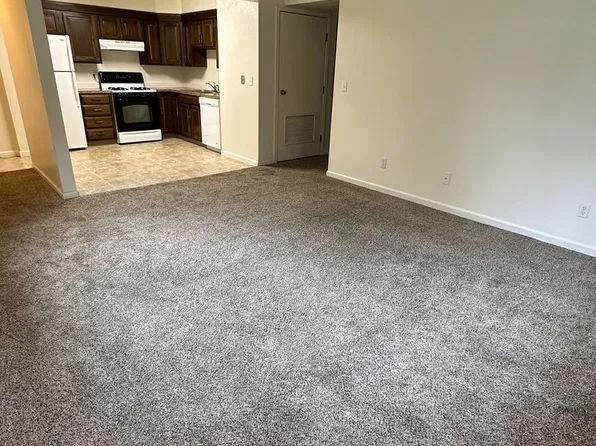 43, 17423 Coronado Rd APT 2, Eagle River, AK 99577