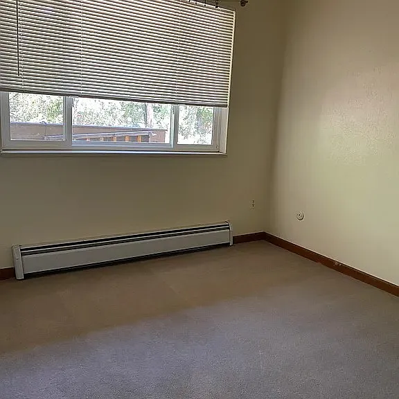 3626 Broadway St #6 — Photo 2