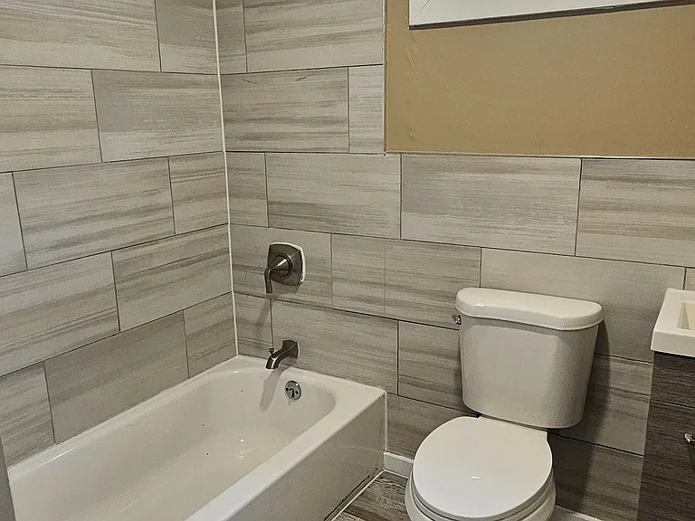 98 Woodlawn Ave #1 — Photo 8