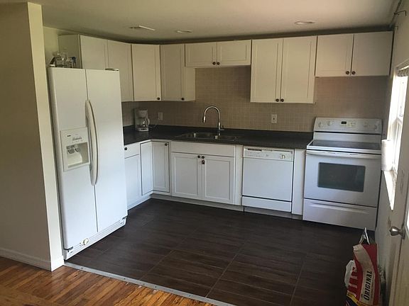 5th image of 4550 52nd Ave N
