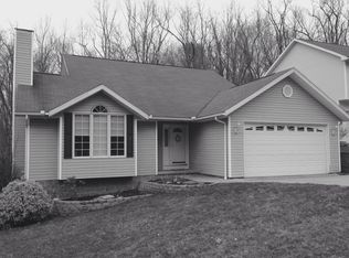 2056 Pinecrest Dr, Morgantown, WV 26505
