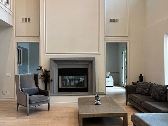 2nd image of 4205 Hidden Oaks Dr