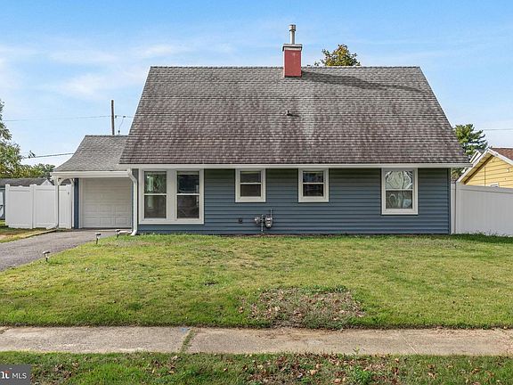 2nd image of 30 Babcock Ln