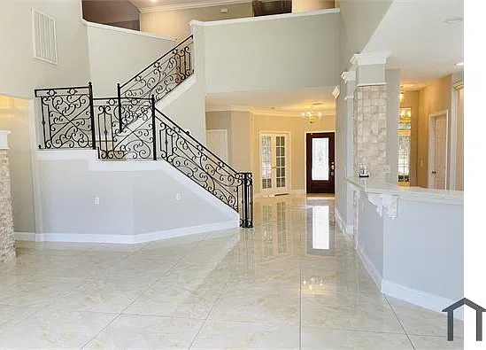 5 bed, 3216 sqft, $3,100 — Photo 1