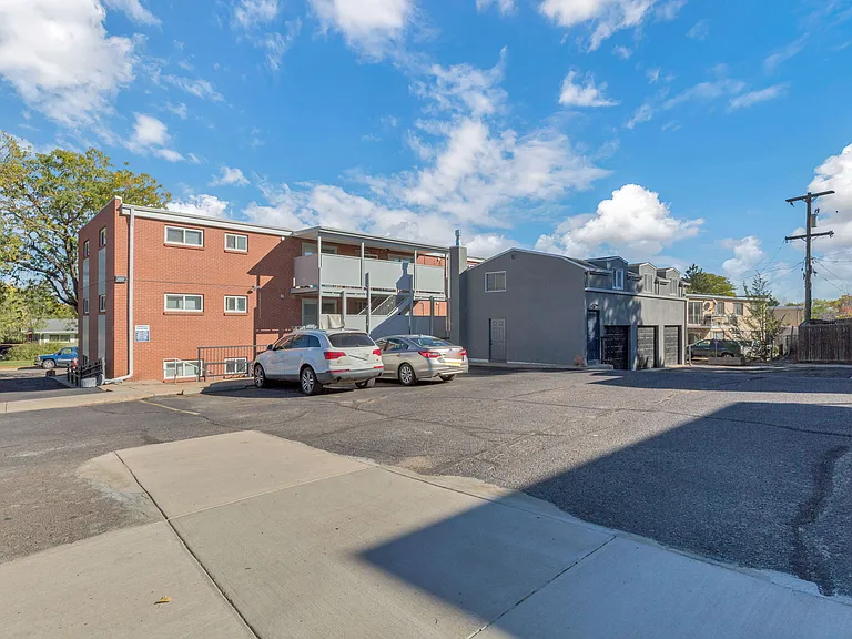10760 W 8th Ave #1 — Photo 31
