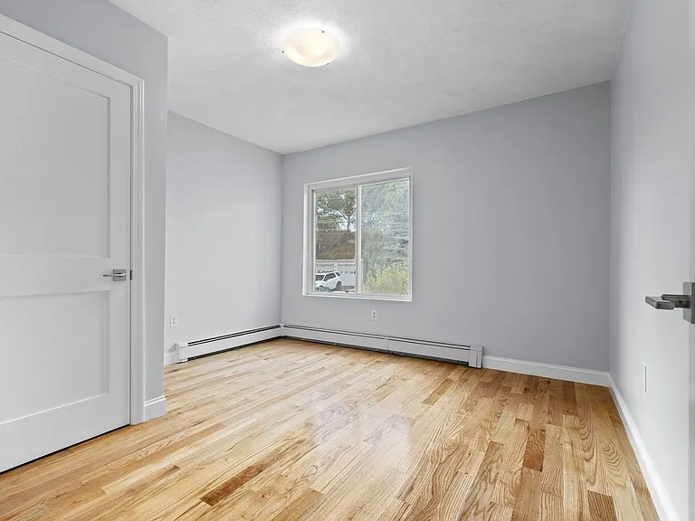 17 Tesla Ave #1 — Photo 6