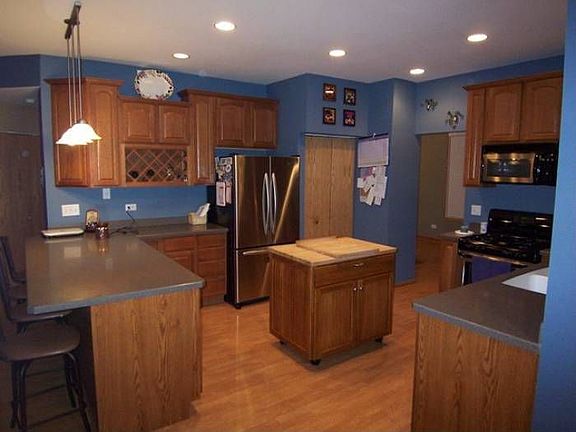 3rd image of 939 Kilburn Ct