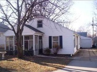 931 SW Macvicar Ave, Topeka, KS 66606