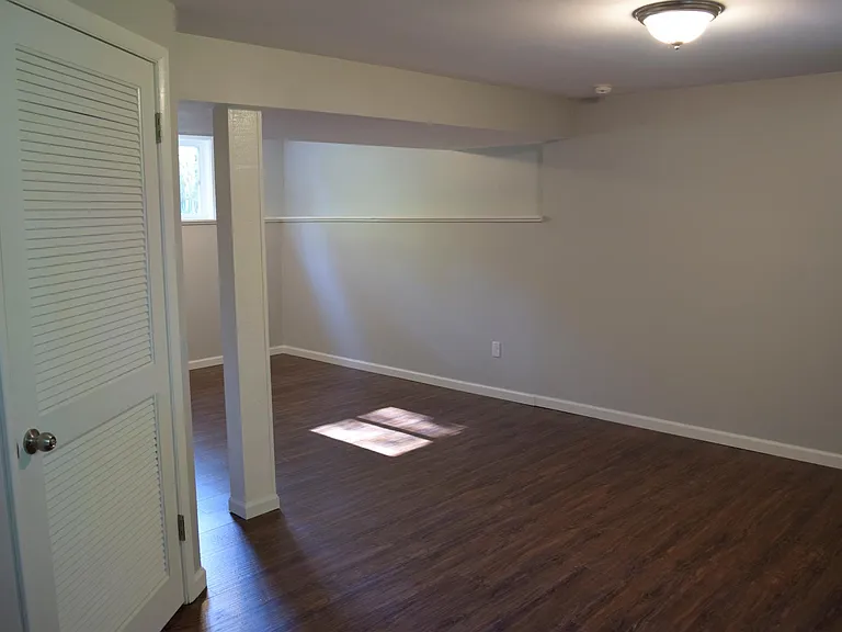 7631 Walcott St — Photo 15
