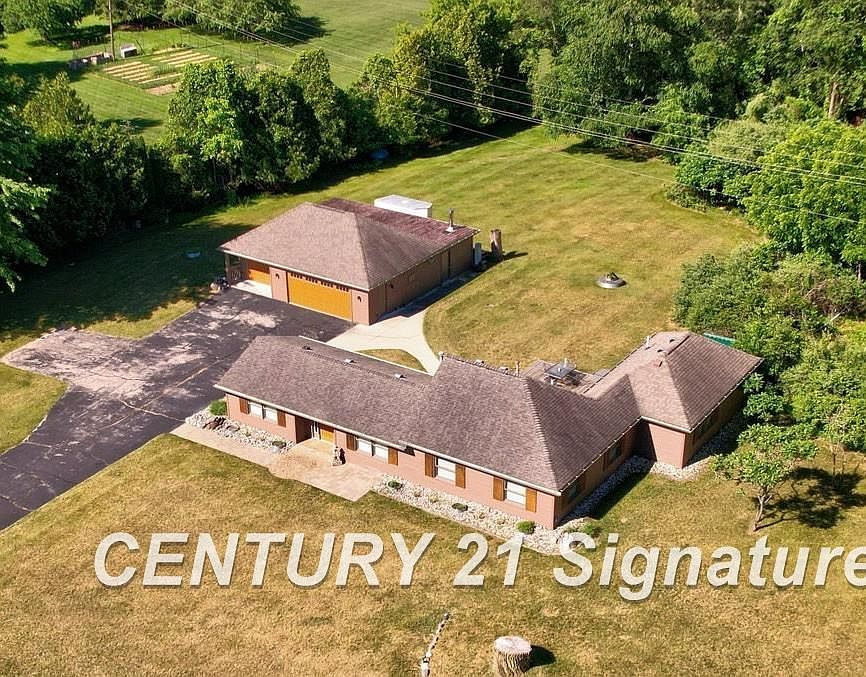 1st image of 4065 N River Rd
