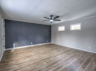 1216 E 79th St, Kansas City, MO 64131