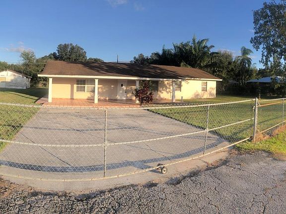 Panoramic view front of the house