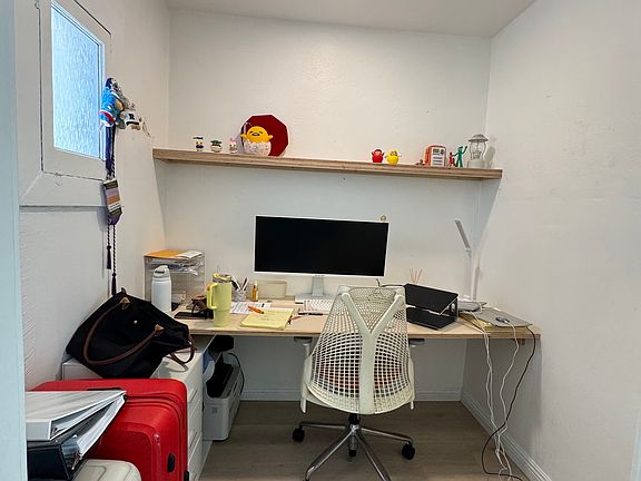 5th image of 112 Segovia Ave #110